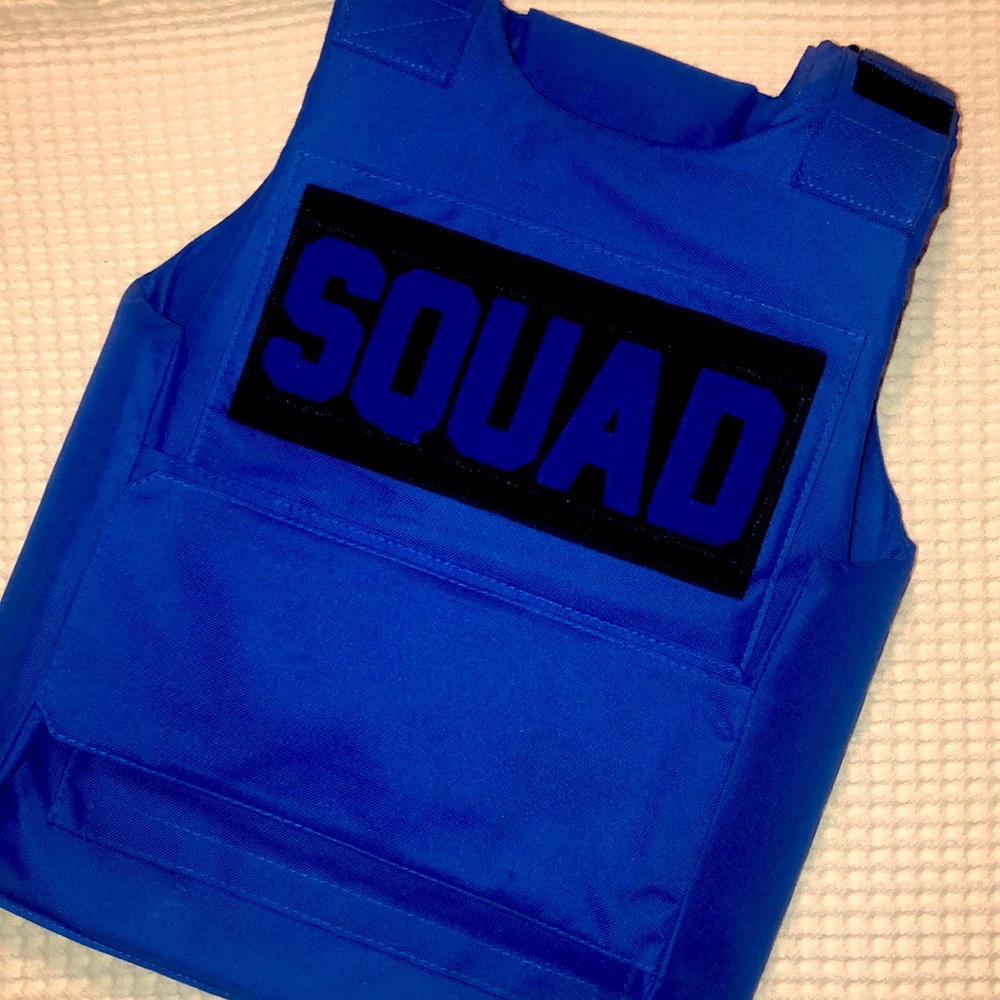 IM SELLING A SQUAD VEST